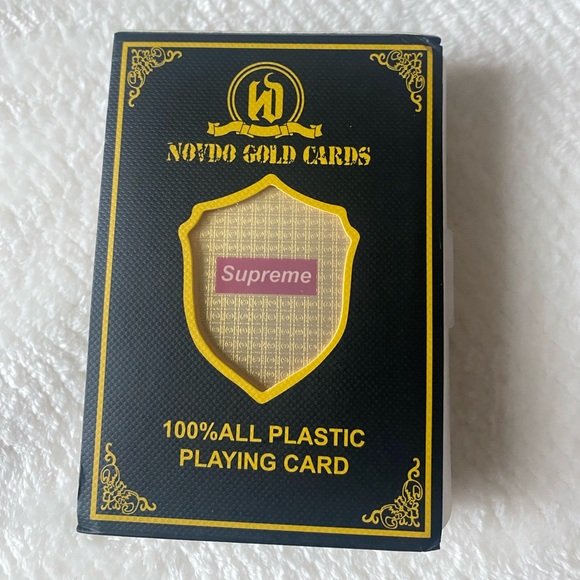 Supreme Gold Foil Playing Cards - Picture 2 of 4